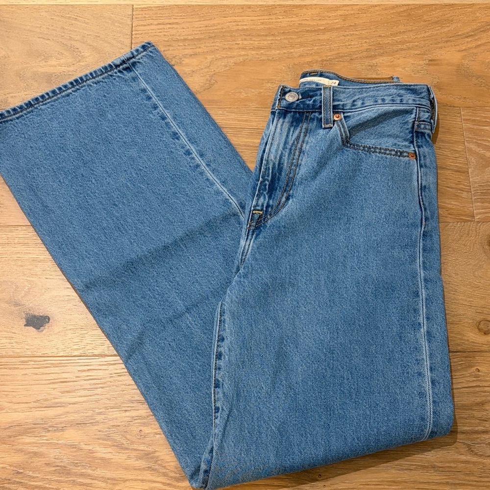 Levi’s Ribcage Wide-Leg Jeans